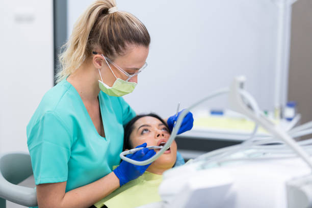 Best Emergency Tooth Extraction in West Sharyland, TX